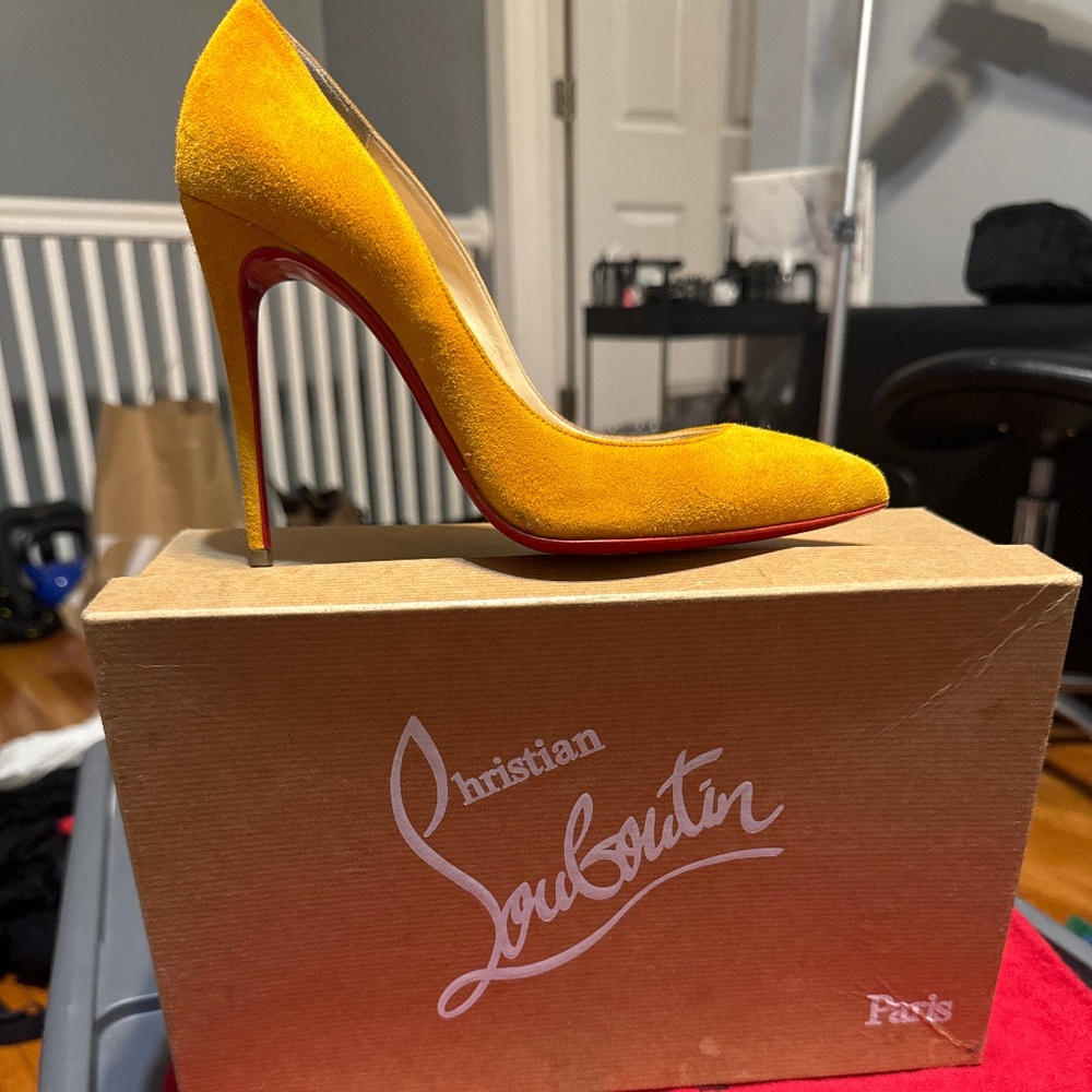 Christian Louboutin Pigalle Follies 100 veau velours